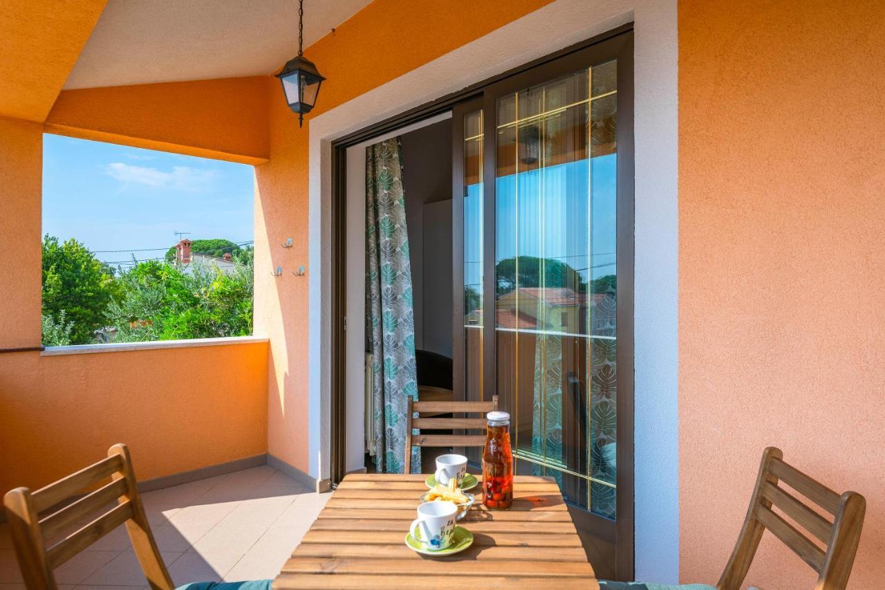 Villa Margerita With Private Pool, Yard And Parking Kaštelir Exterior foto